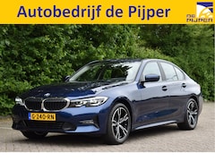 BMW 3-serie - 320i Executive Edition NL-AUTO, DIGITALE TELLERS, CARPLAY, NAVI, FULL LED, NIEUWSTAAT