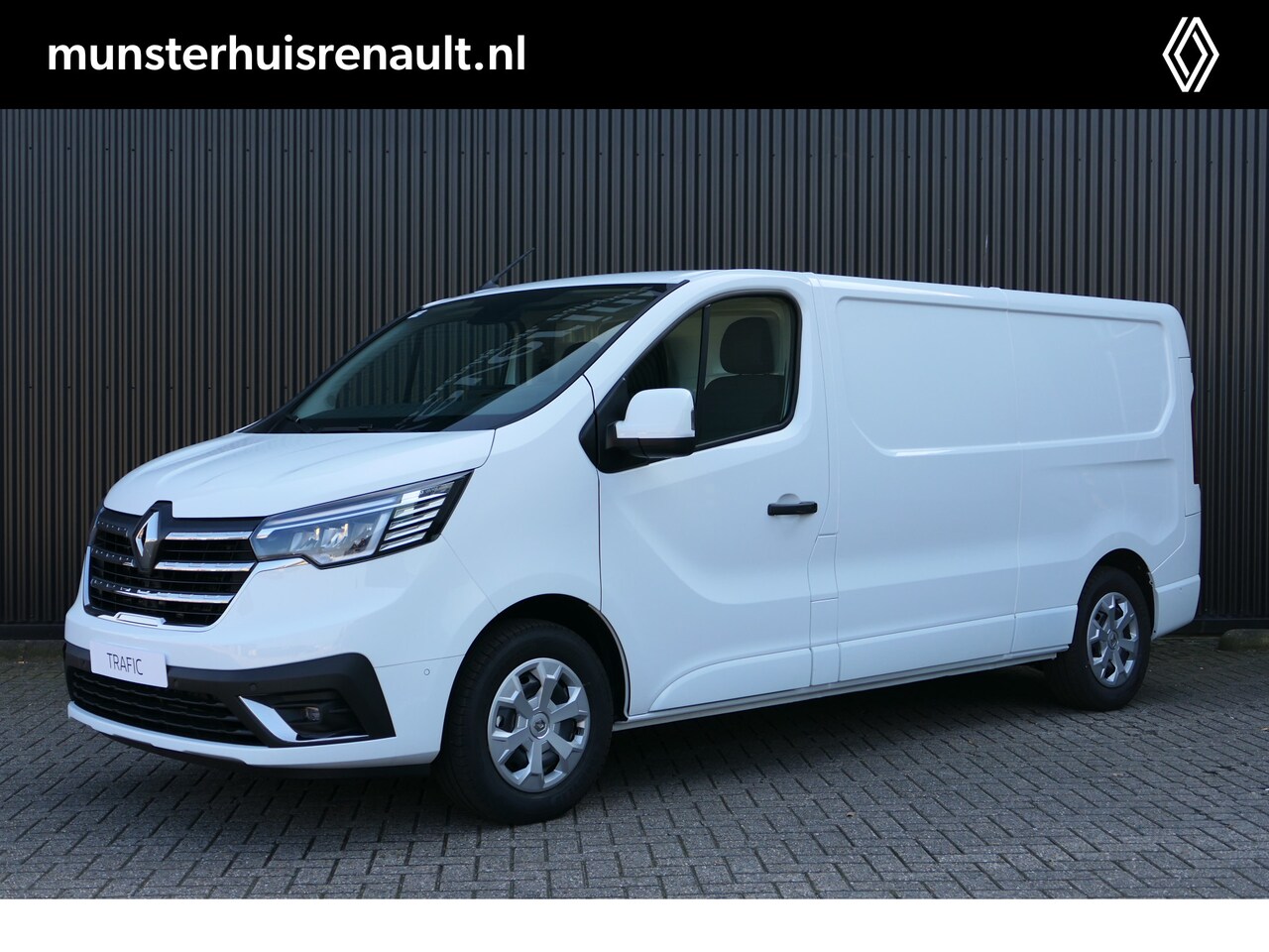 Renault Trafic E-Tech - T29 L2H1 GB 52 KwH Comfort - DEMO, Trekhaak, Betimmering Laadruimte - AutoWereld.nl