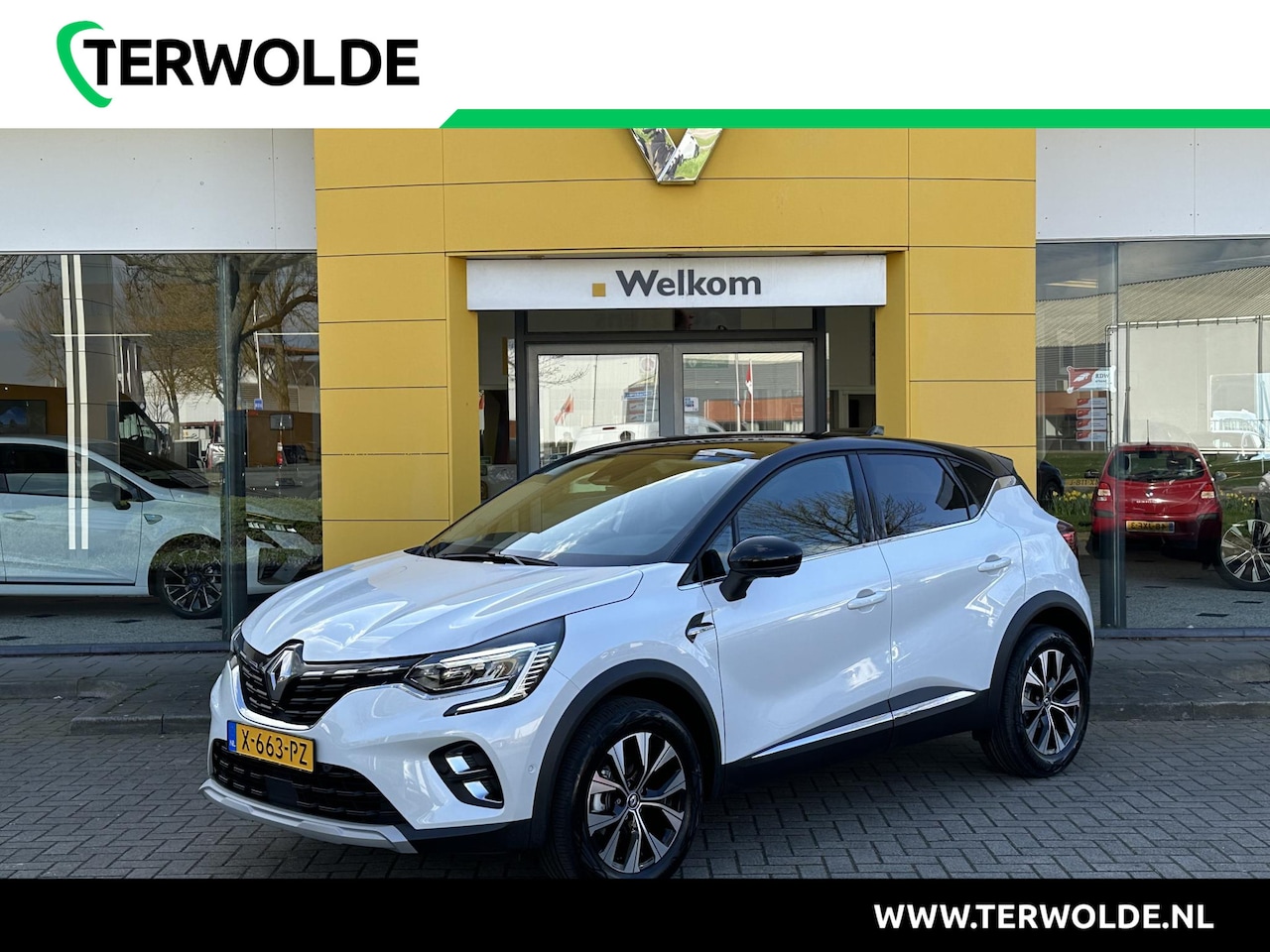 Renault Captur - 1.0 TCe 90 Techno | DEMO | Navigatie | 360 Camera | Metallic Lak | Cruise Control | Parkee - AutoWereld.nl