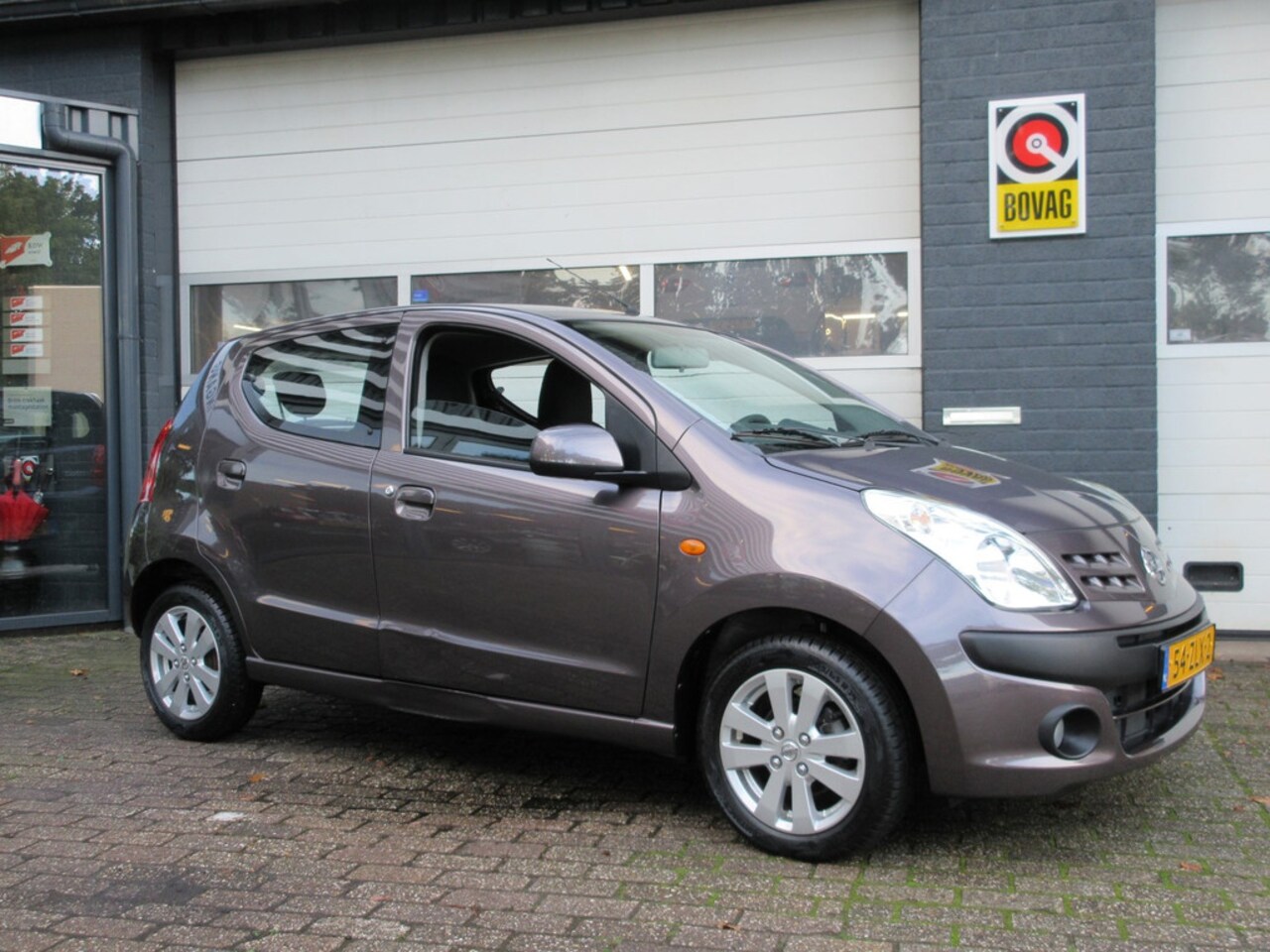 Nissan Pixo - 1.0 Look 5DEURS/AIRCO/LICHTMETALEN VELGEN/ELEKTR PAKKET - AutoWereld.nl