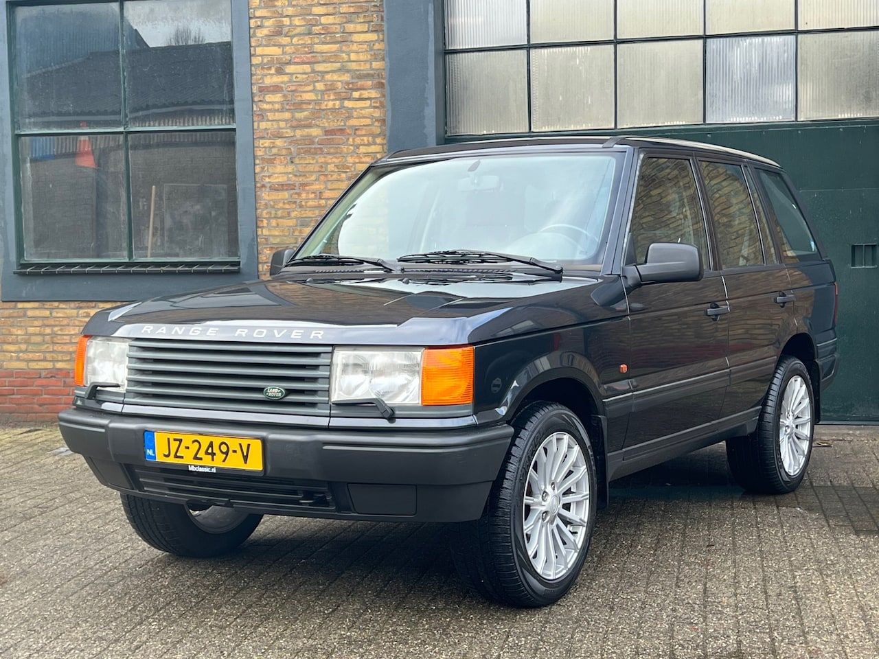 Land Rover Range Rover - 4.0 V8 | Handbak | Nette staat !!! - AutoWereld.nl