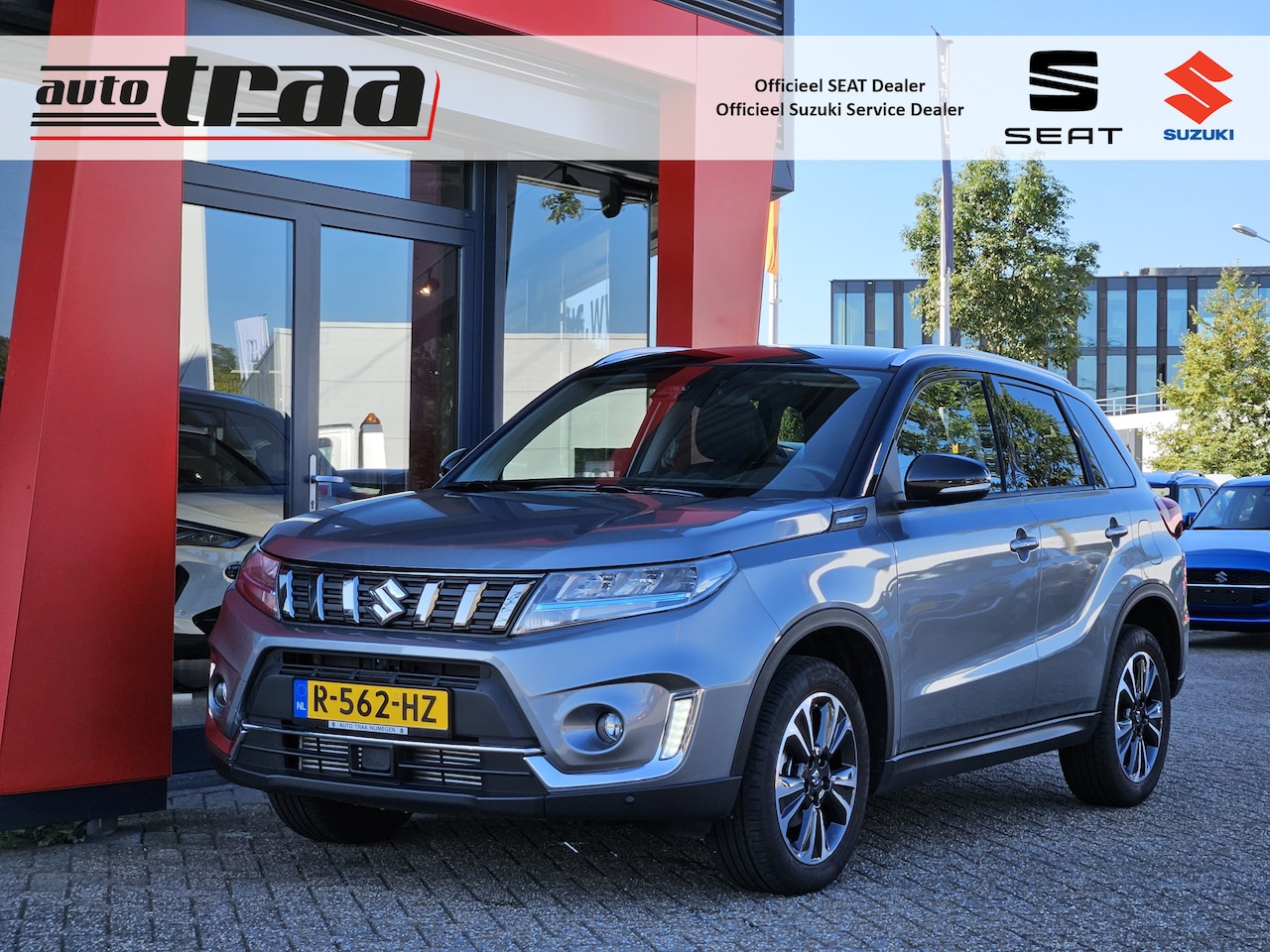 Suzuki Vitara - 1.4 Boosterjet Style Smart Hybrid / Panoramadak - AutoWereld.nl