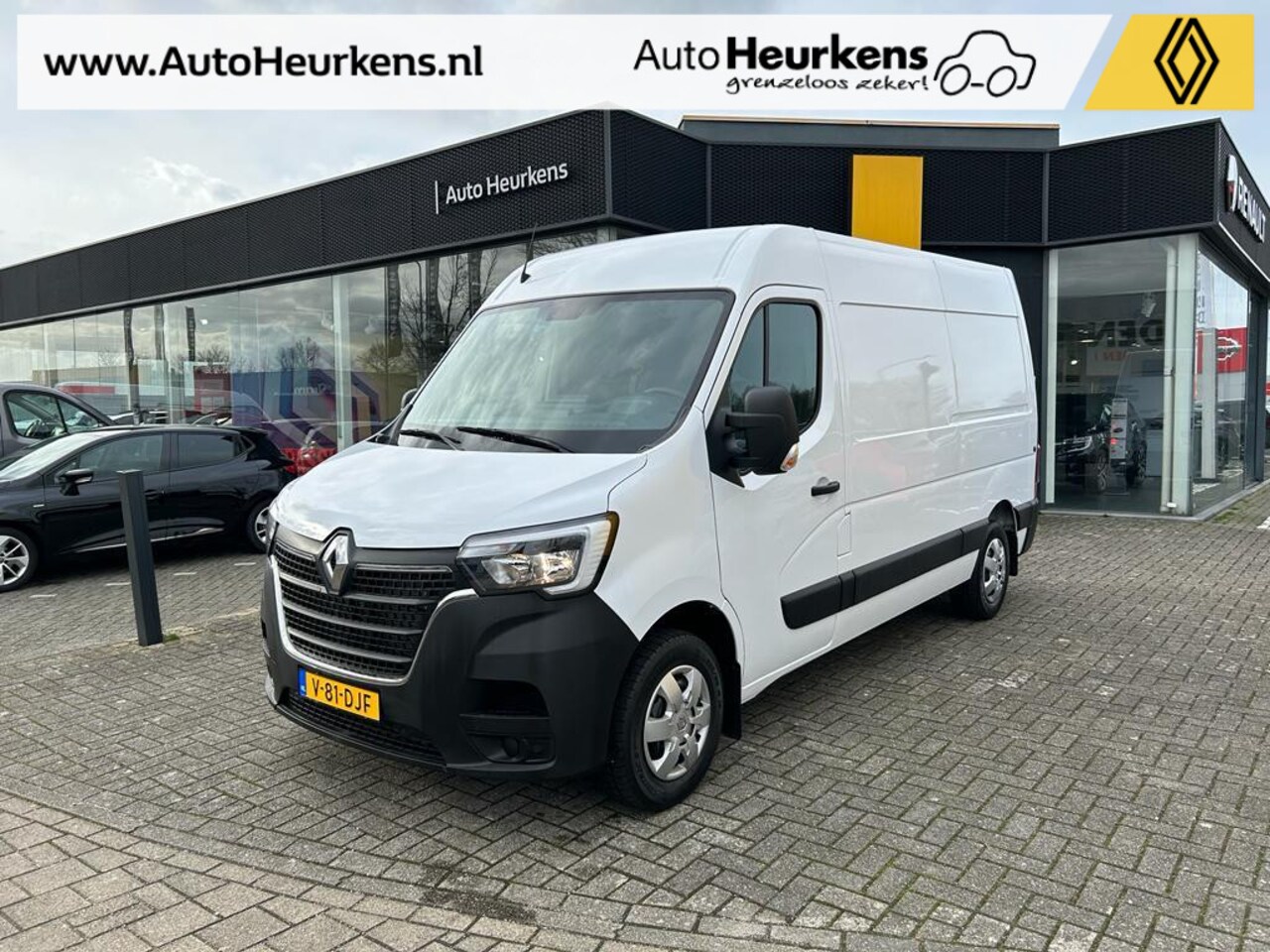 Renault Master - T33 2.3 dCi 135 L2H2 Comfort | BTW Auto | Parkeersensoren | Bluetooth | - AutoWereld.nl