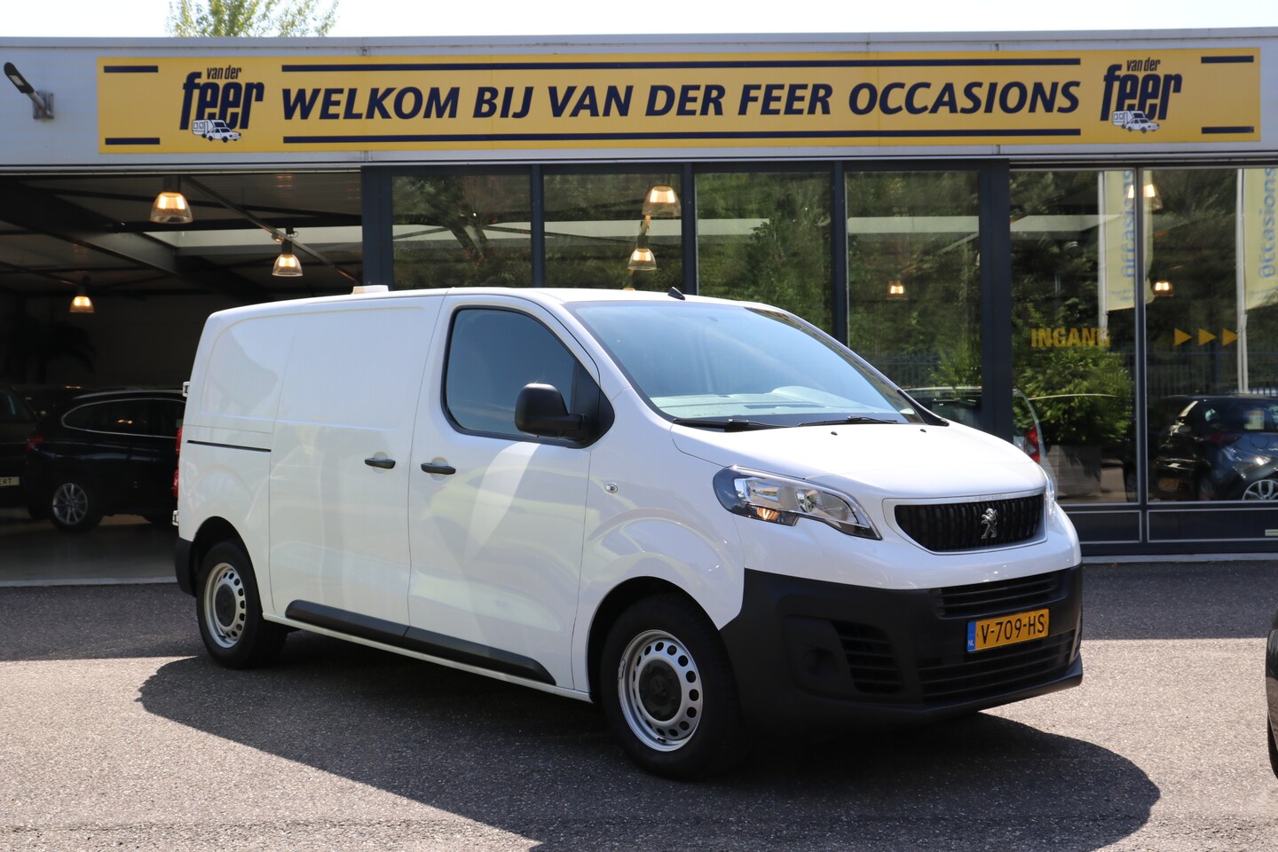 Peugeot Expert - 231S 2.0 BlueHDI 120 Premium EX.BTW Lease v.a. 292,- pm - AutoWereld.nl