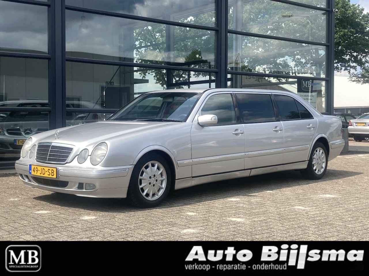 Mercedes-Benz E-klasse - 200 CDI limousine REMETZ limo 8 persoons - AutoWereld.nl