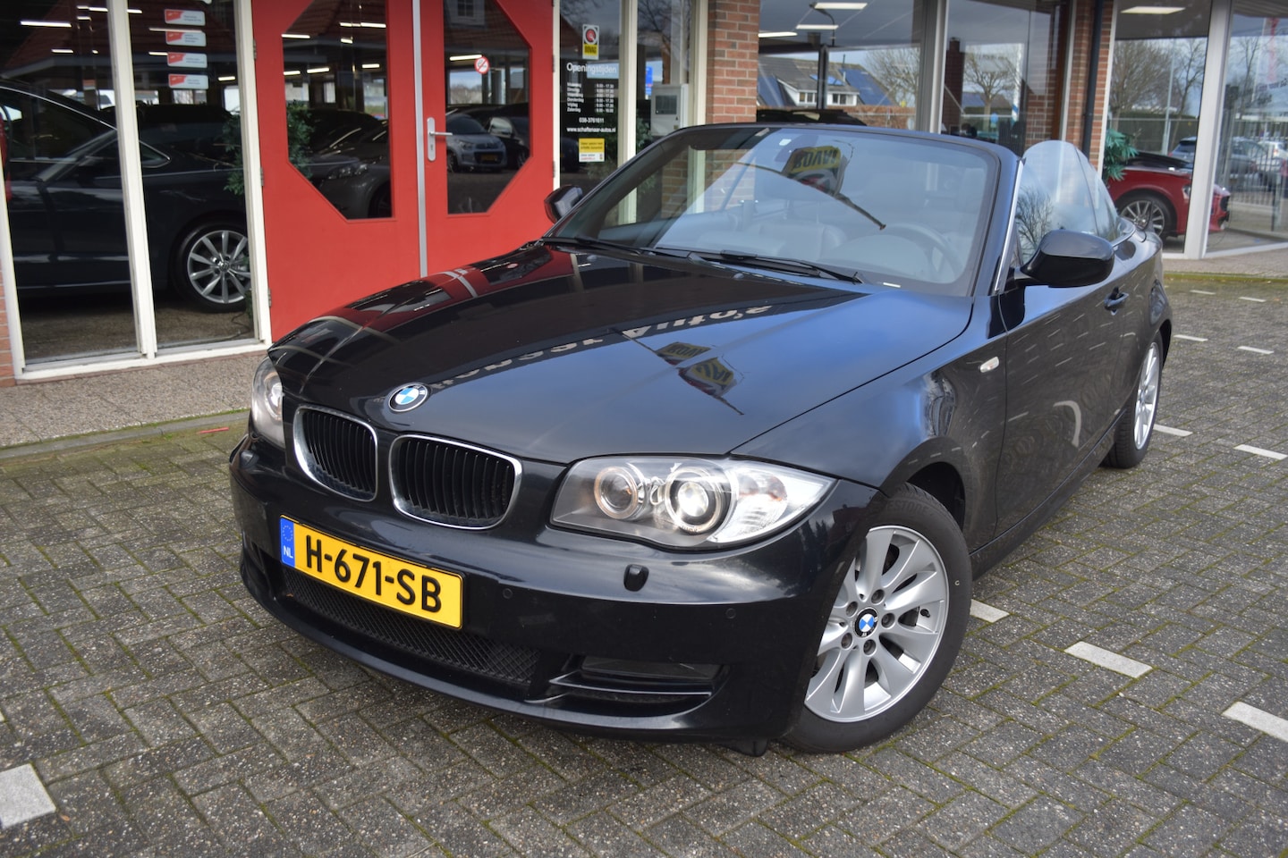 BMW 1-serie Cabrio - 120i High Executive 120i High Executive - AutoWereld.nl