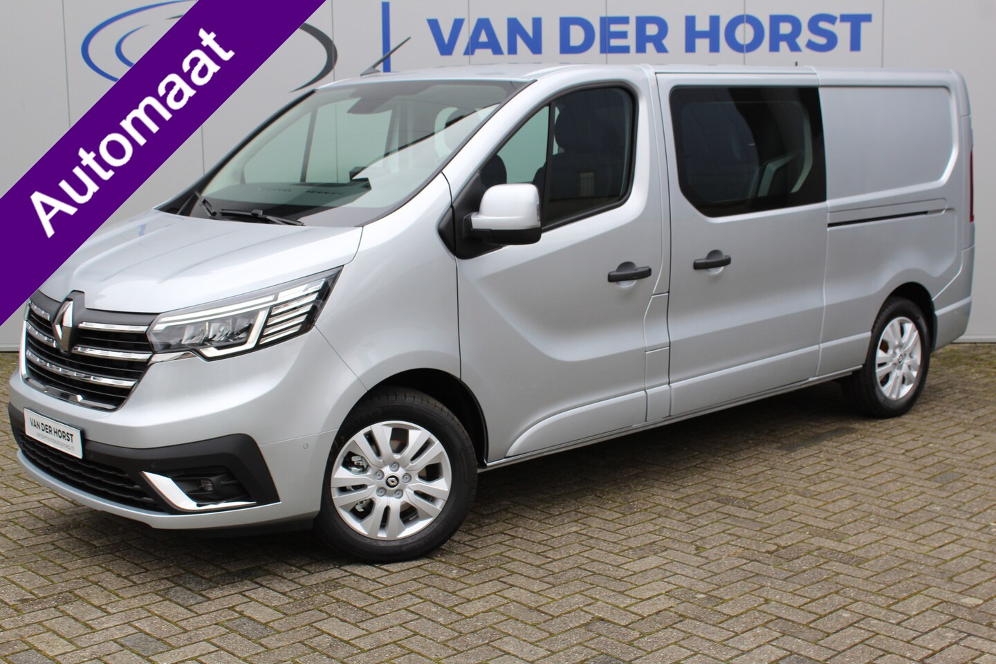 Renault Trafic - 2.0-170pk dCi T29 L2H1 Luxe dubbele cabine AUTOMAAT. Zeer luxe Renault Trafic dubbele cabi - AutoWereld.nl