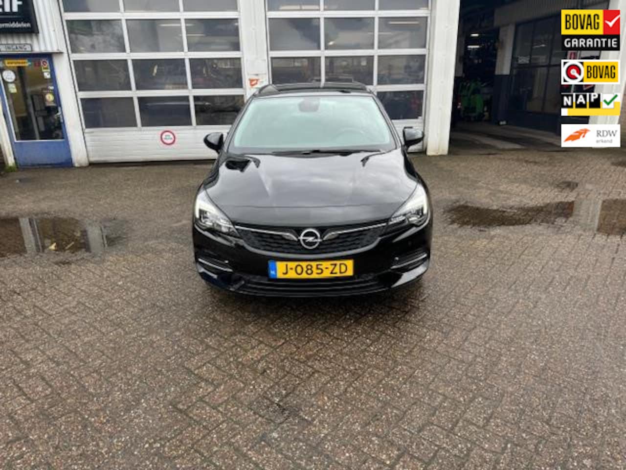 Opel Astra Sports Tourer - 1.2 Business Executive 1.2 Business Executive - AutoWereld.nl