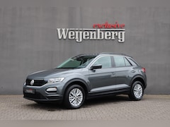 Volkswagen T-Roc - 1.5 TSI DSG Navi PDC Carplay