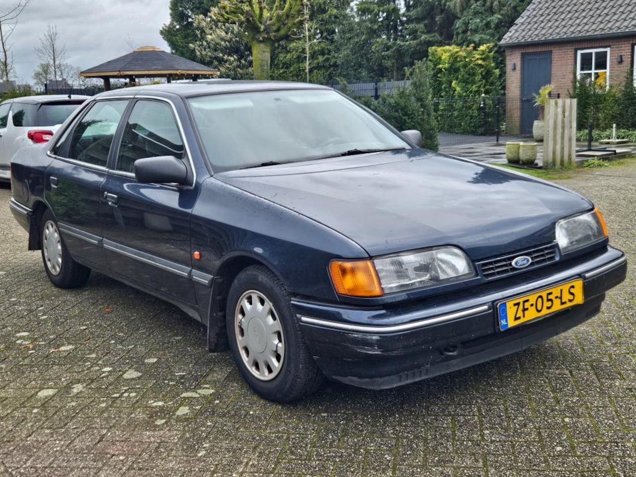 ford-scorpio-2-4i-v6-cl-automaat-apk-2026.jpg