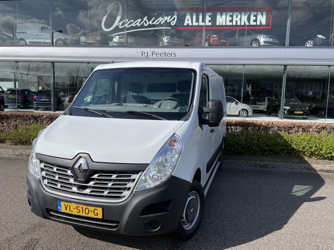 Renault Master - T35 2.3 dCi L1H2 Airco - Cruise control - Parks.A - Radio/CD/USB - Trekhaak - Zijschuifd.- - AutoWereld.nl