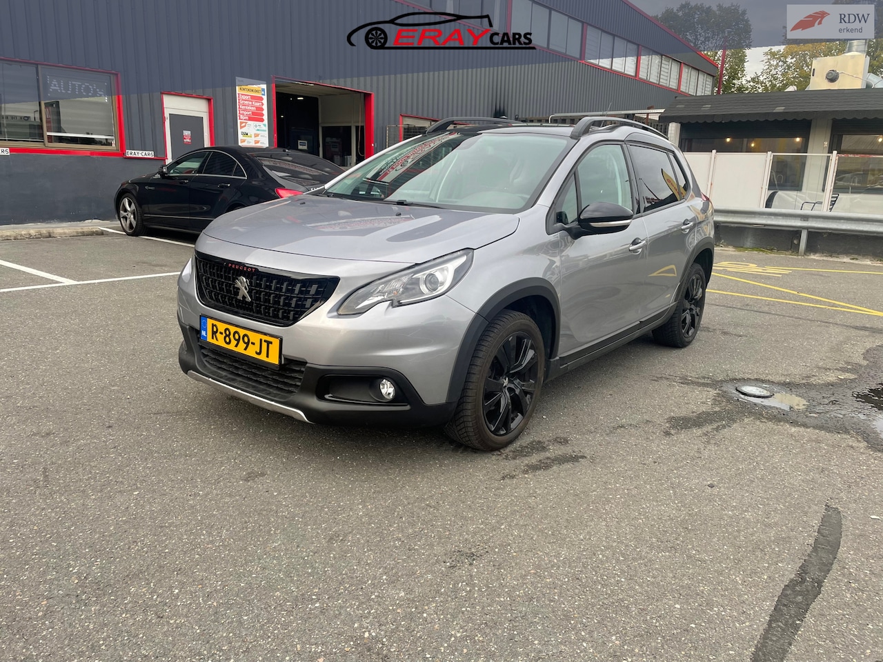 Peugeot 2008 - 1.6 BlueHDi Allure / PANO / HALF LEDER /NETTE AUTO - AutoWereld.nl