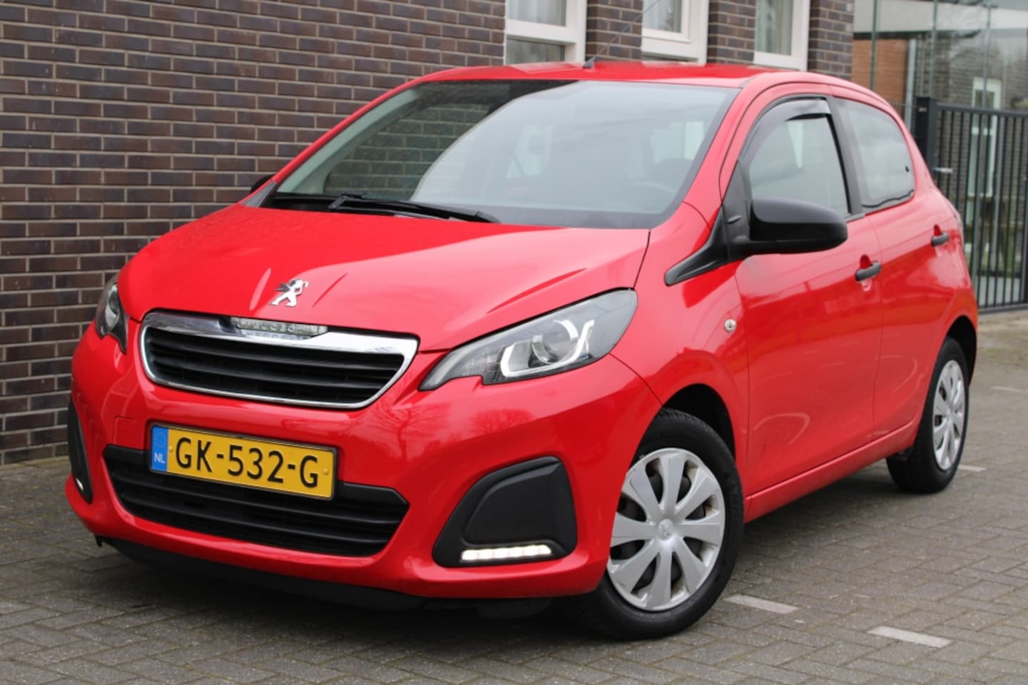 Peugeot 108 - 1.0 e-VTi-5 drs-( BJ 2015 ) inruil mog - AutoWereld.nl