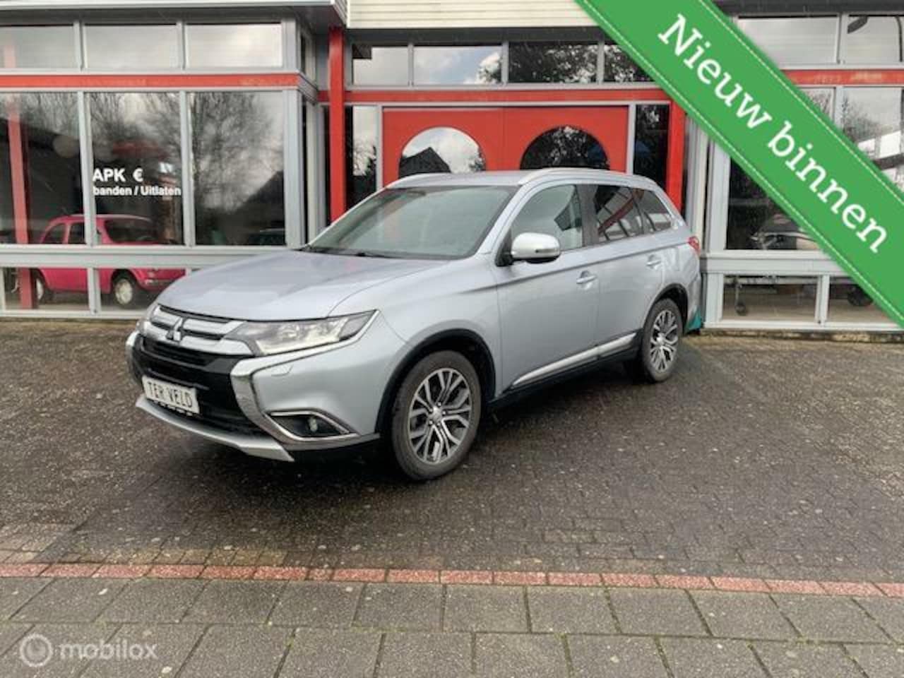 Mitsubishi Outlander - 2.2 DI-D Executive Edition 4WD 2.2 DI-D Executive Edition 4WD - AutoWereld.nl