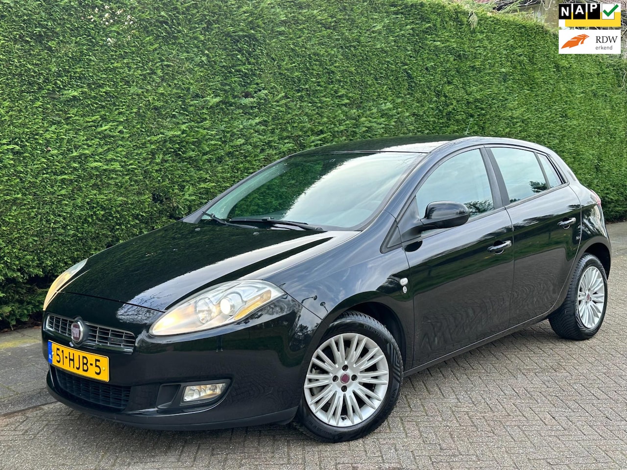 Fiat Bravo - 1.4 T-Jet /6BAK/CLIMA/PDC/LAGEKM/RIJDTGOED!/ - AutoWereld.nl