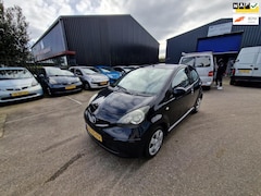 Toyota Aygo - 1.0-12V +