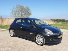 Renault Clio - 2.0-16V RS 197PK