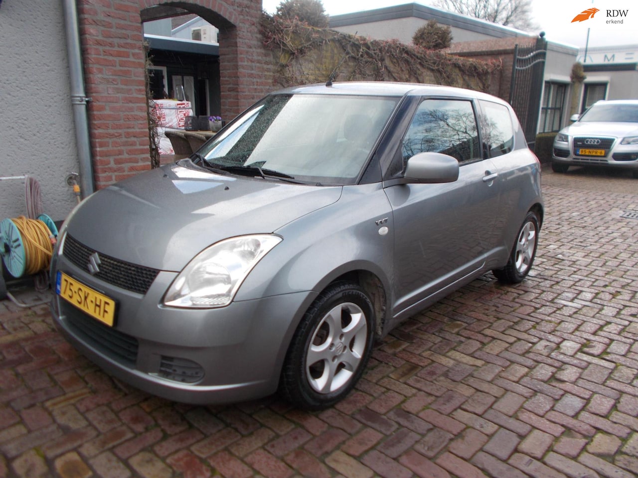 Suzuki Swift - 1.5 GLS bj 2006 nwe apk - AutoWereld.nl