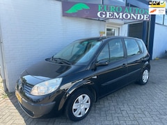 Renault Scénic - 1.6-16V Dynamique Comfort