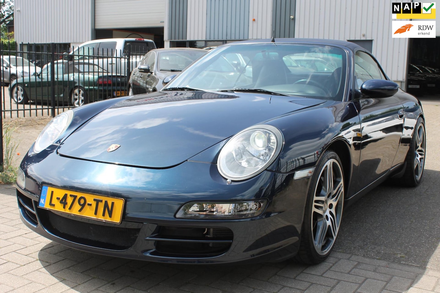 Porsche 911 Cabrio - 3.4 Carrera 4 2e Eig. NAP 997 Type Nieuwstaat!! - AutoWereld.nl