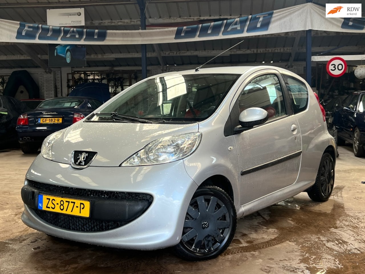 Peugeot 107 - 1.0-12V | Airco | Centr. vergrendeling | Elektr. ramen | APK 08-2024! - AutoWereld.nl