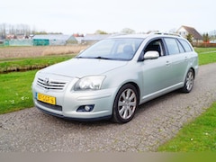 Toyota Avensis Wagon - 2.0 VVTi Luna Business Leder