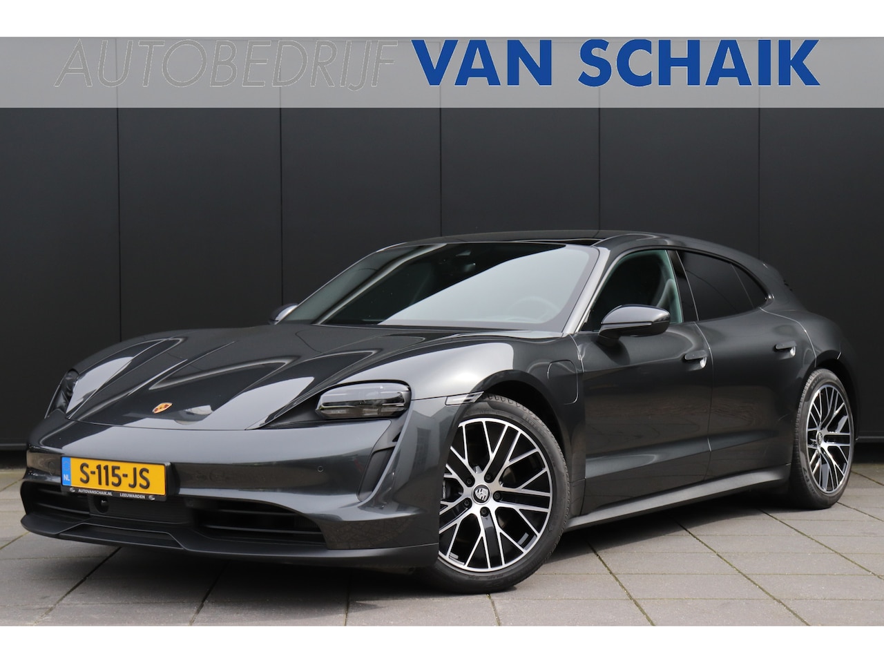 Porsche Taycan Sport Turismo - PANODAK | LEDER - AutoWereld.nl