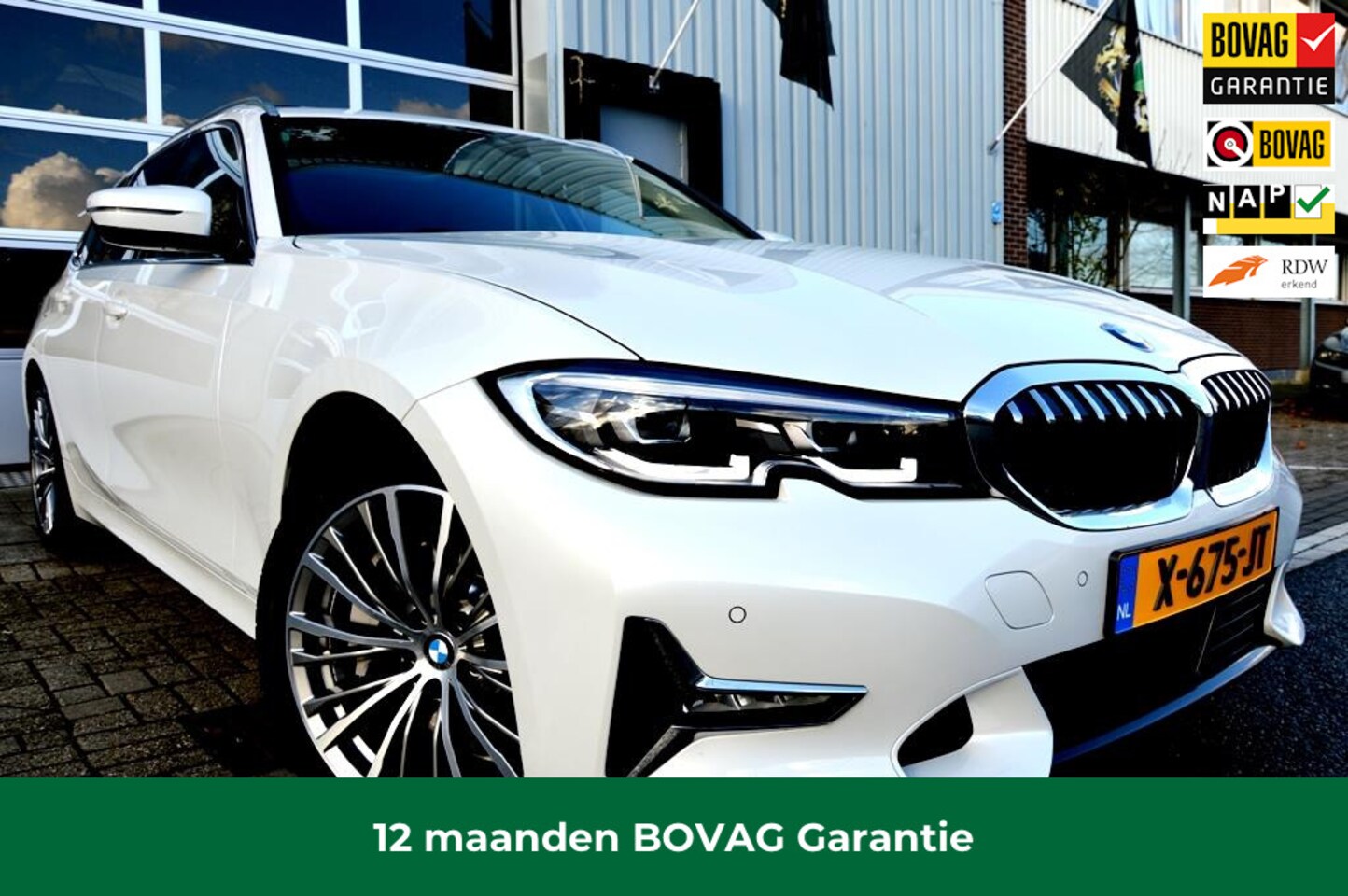 BMW 3-serie Touring - 330i xDrive High Executive NAV/LEER/PANO - AutoWereld.nl