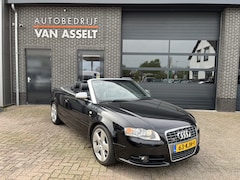 Audi A4 Cabriolet - 4.2 V8 S4 quattro Pro Line