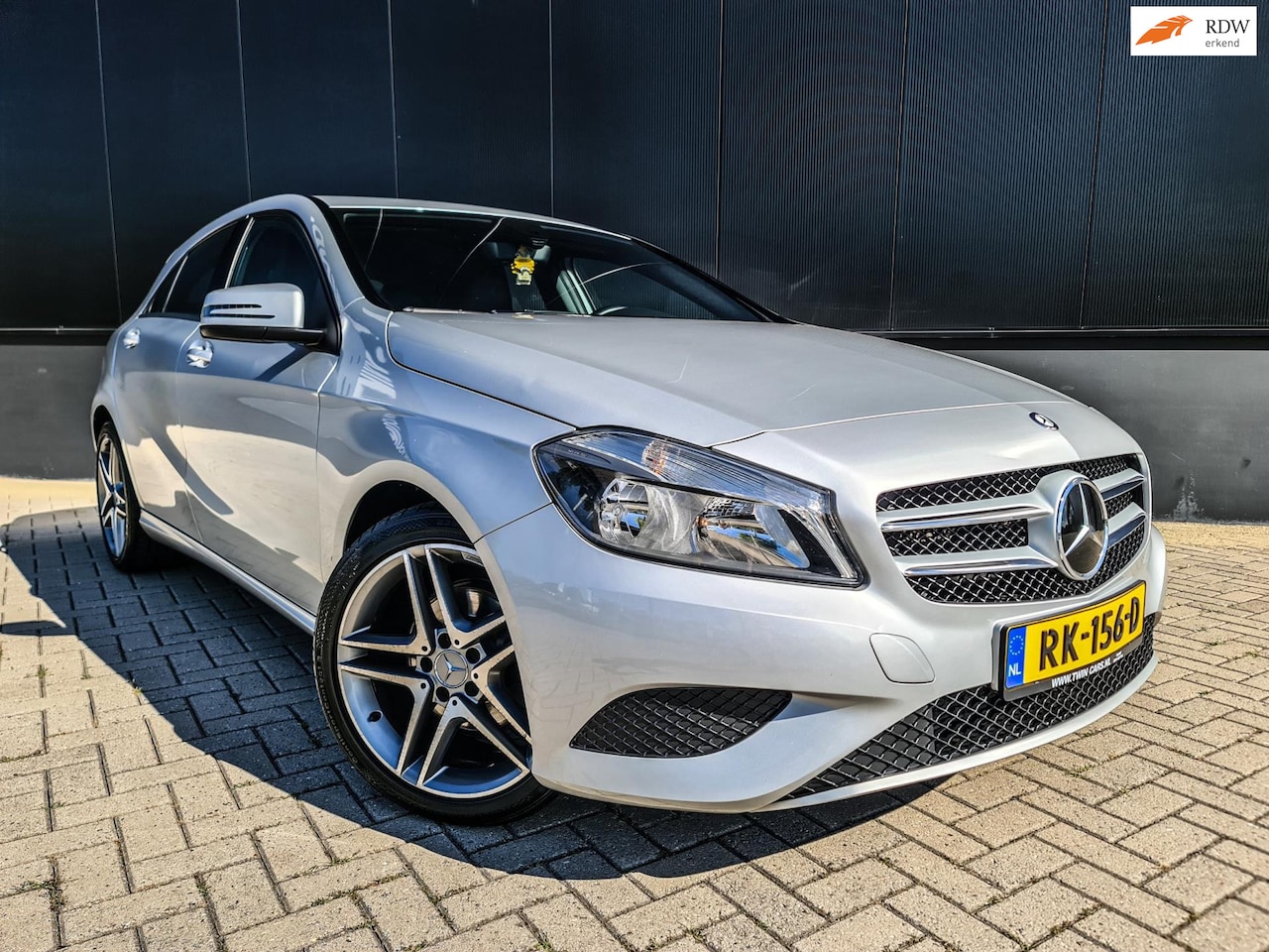 Mercedes-Benz A-klasse - 180 Ambition Navi Cam 18" AMG - AutoWereld.nl