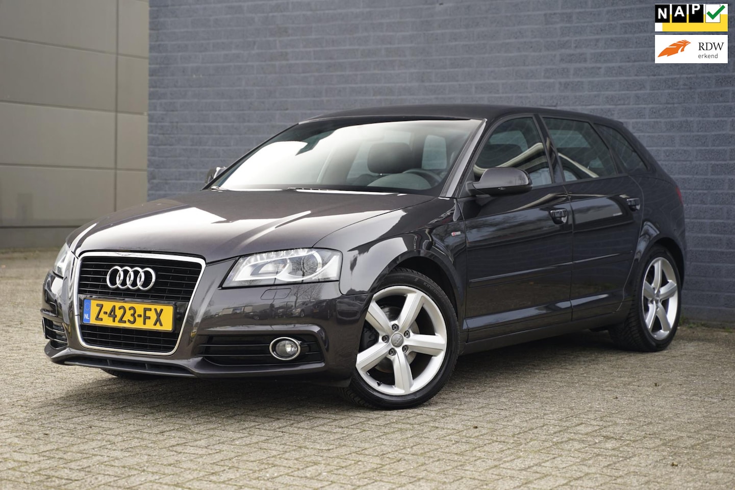 Audi A3 Sportback - 1.2 TFSI 2x S-line, Sportstoelen, Pdc - AutoWereld.nl