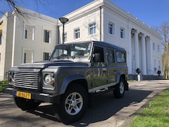 Land Rover Defender - 2.4 TD 7 PERS, LED, YOUNGTIMER