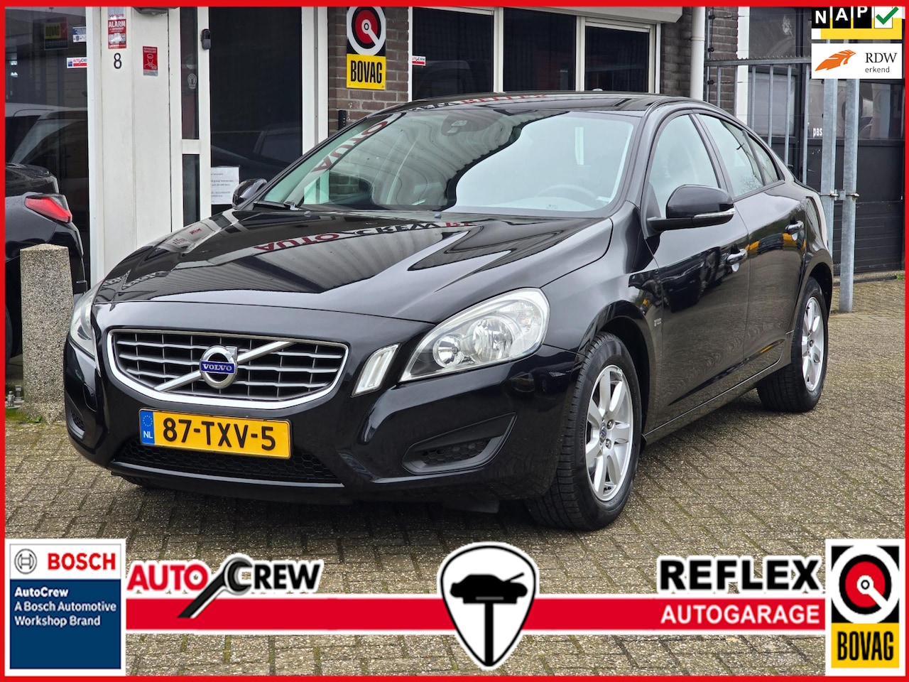 Volvo S60 - 1.6 T3 Kinetic NAVI|CRUISE|CLIMA - AutoWereld.nl