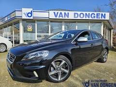 Volvo V40 - 1.6 T2 R-Design | Navigatie | Alcantara / Leder