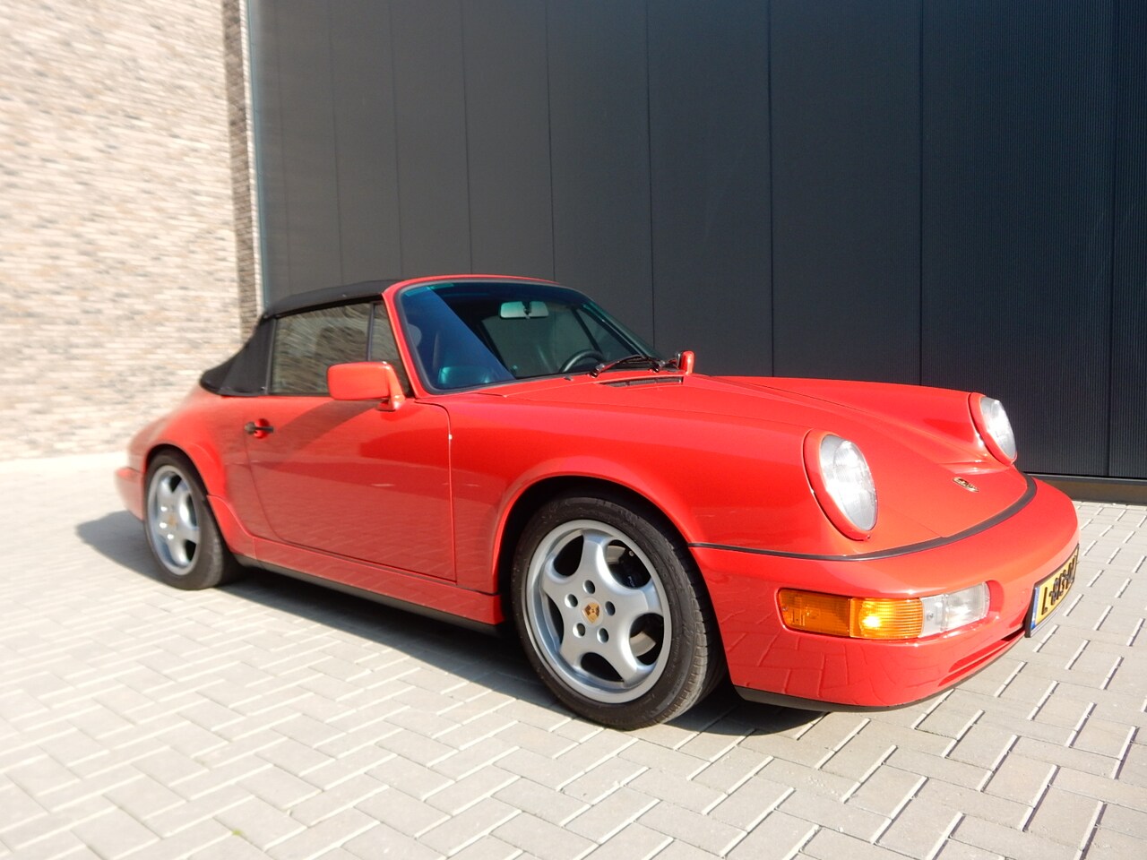 Porsche 911 Cabrio - 964 Carrera 4 unieke staat - AutoWereld.nl