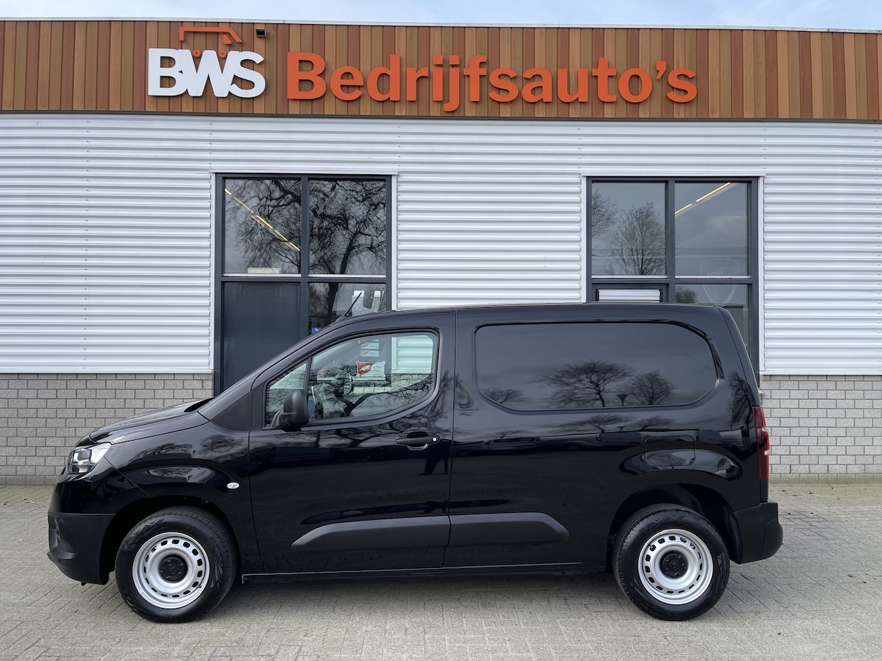 Toyota ProAce City - 1.5 D-4D 102pk L1H1 Live rijklaar € 19.950 ex btw / fabrieksgarantie tot 30-08-2025 ! / le - AutoWereld.nl