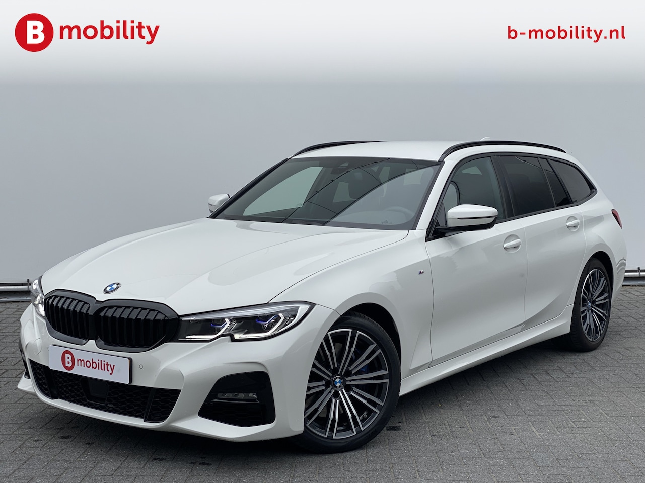 BMW 3-serie Touring - 330d High Executive M-sport Automaat | Trekhaak | Driving Assistant | Active Cruise Contro - AutoWereld.nl