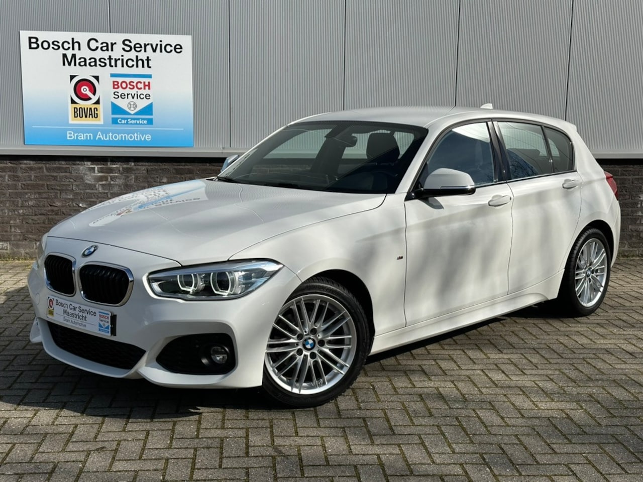 BMW 1-serie - 118i M-sport | Executive | Touch i-drive | Car-play | - AutoWereld.nl