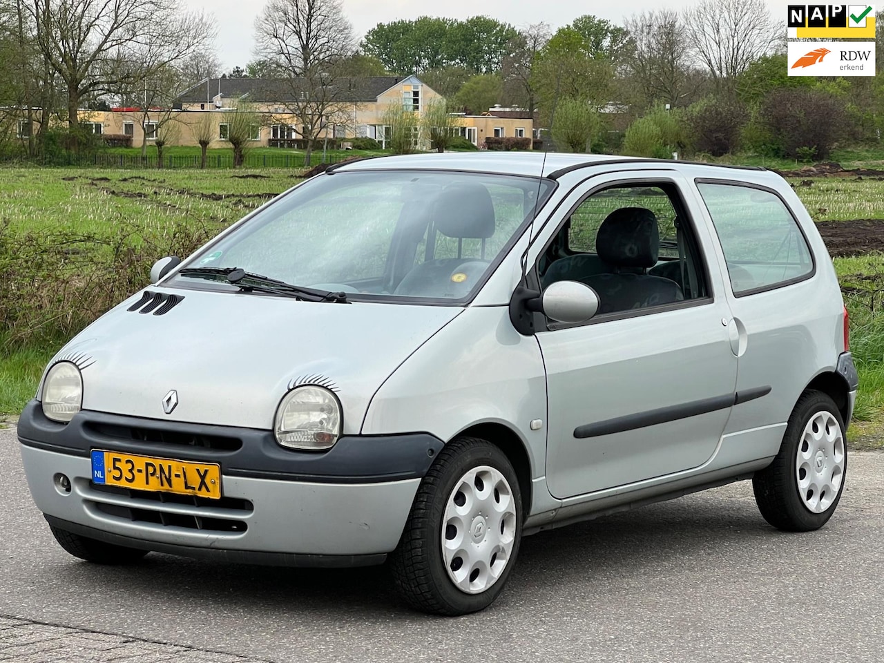 Renault Twingo - 1.2 Expression ELEKRAMEN/APK 24-09-2024/NETTE AUTO/ELEKSPIEGELS - AutoWereld.nl