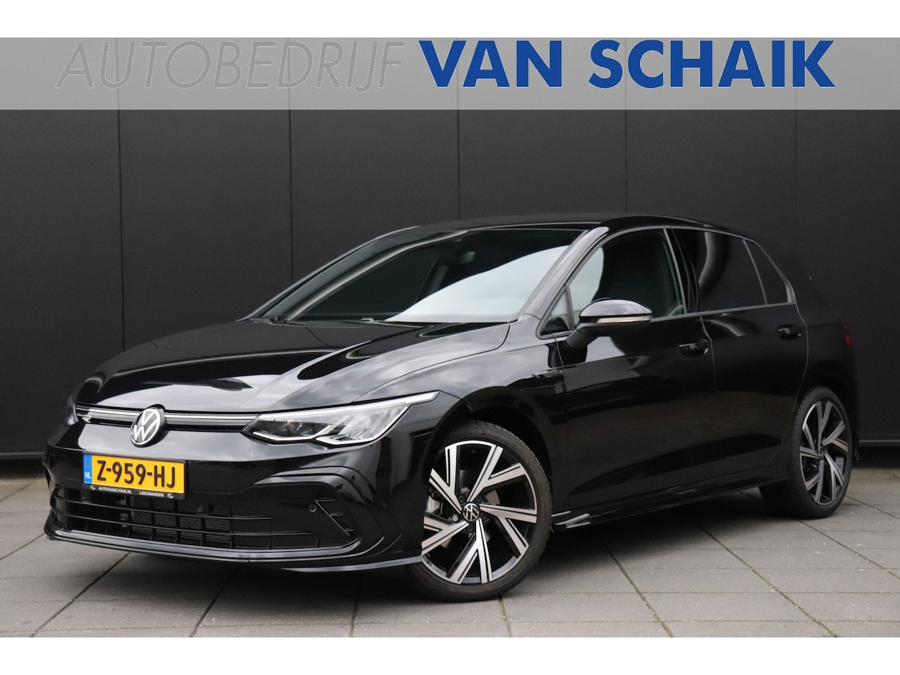 Volkswagen Golf - 1.5 eTSI R-Line | STOEL/STUURVERWARMING | VIRTUAL COCKPIT | LED VERLICHTING | CAMERA | APP - AutoWereld.nl