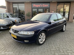 Opel Vectra - 1.6i / nieuw apk