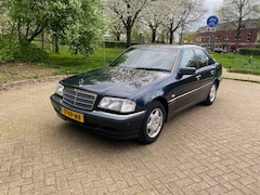 Mercedes-Benz C-klasse - 180 Elegance Selection uitvoering; origineel Nederlands