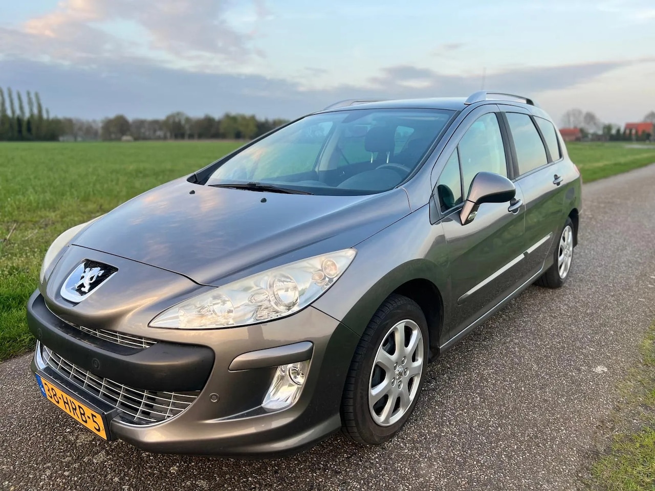 Peugeot 308 SW - 1.6 VTi XS CLIMA / PANO / NAVI - AutoWereld.nl