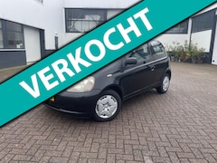 Toyota Yaris - 1.3-16V VVT-i Luna