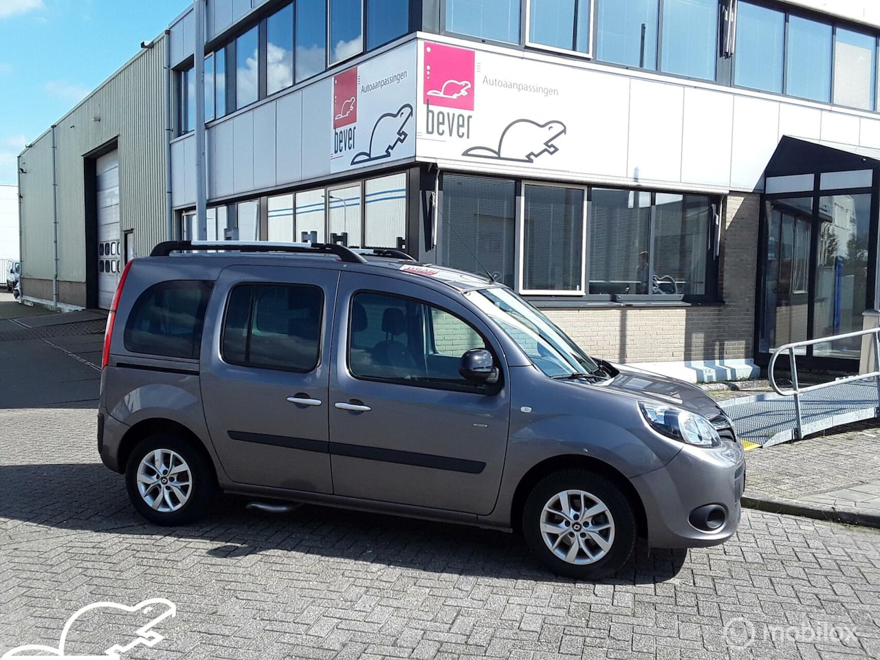 Renault Kangoo Family - 1.2 TCe Automaat rolstoelauto - AutoWereld.nl