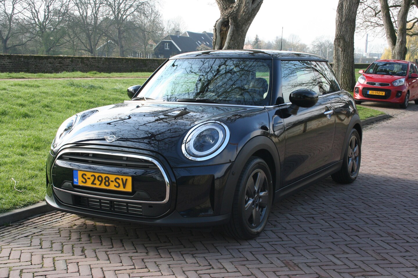 MINI Cooper - Mini 1.5 Classic / Panoramadak / Premium Plus / Harman Kardon - AutoWereld.nl