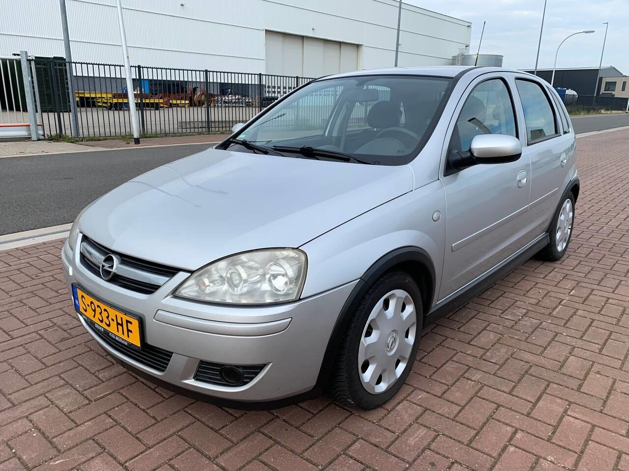 Opel Corsa - 1.2-16V /Airco/5 drs/Scherm+Navi/DVD/Frisse APK - AutoWereld.nl