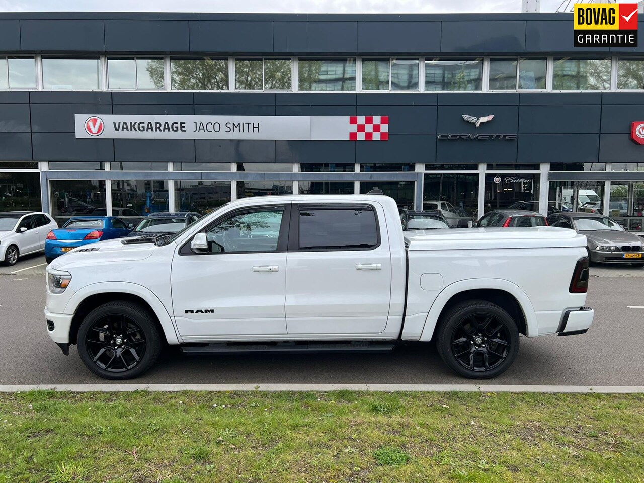 Dodge Ram 1500 - 5.7 V8 4x4 Crew Cab 5'7 Sport 5.7 V8 4x4 Crew Cab 5'7 Sport - AutoWereld.nl