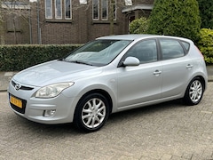 Hyundai i30 - 1.6i Style 2007 trekhaak pdc nap 5-deurs half-leer zuinig