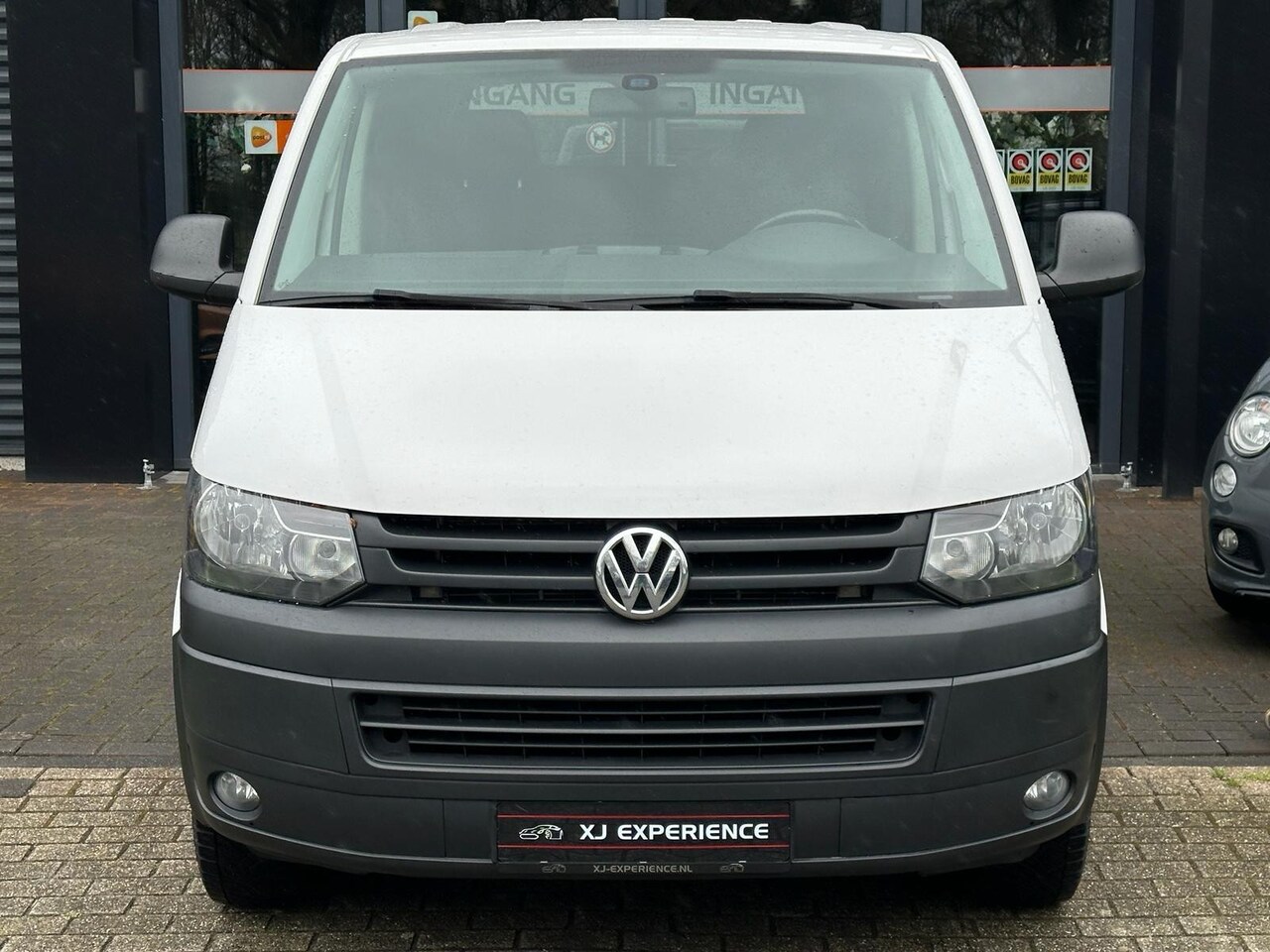 Volkswagen Transporter - 2.0 TDI L1H2 BM *140 PK*NAP*Dist en alles nieuw erop! - AutoWereld.nl